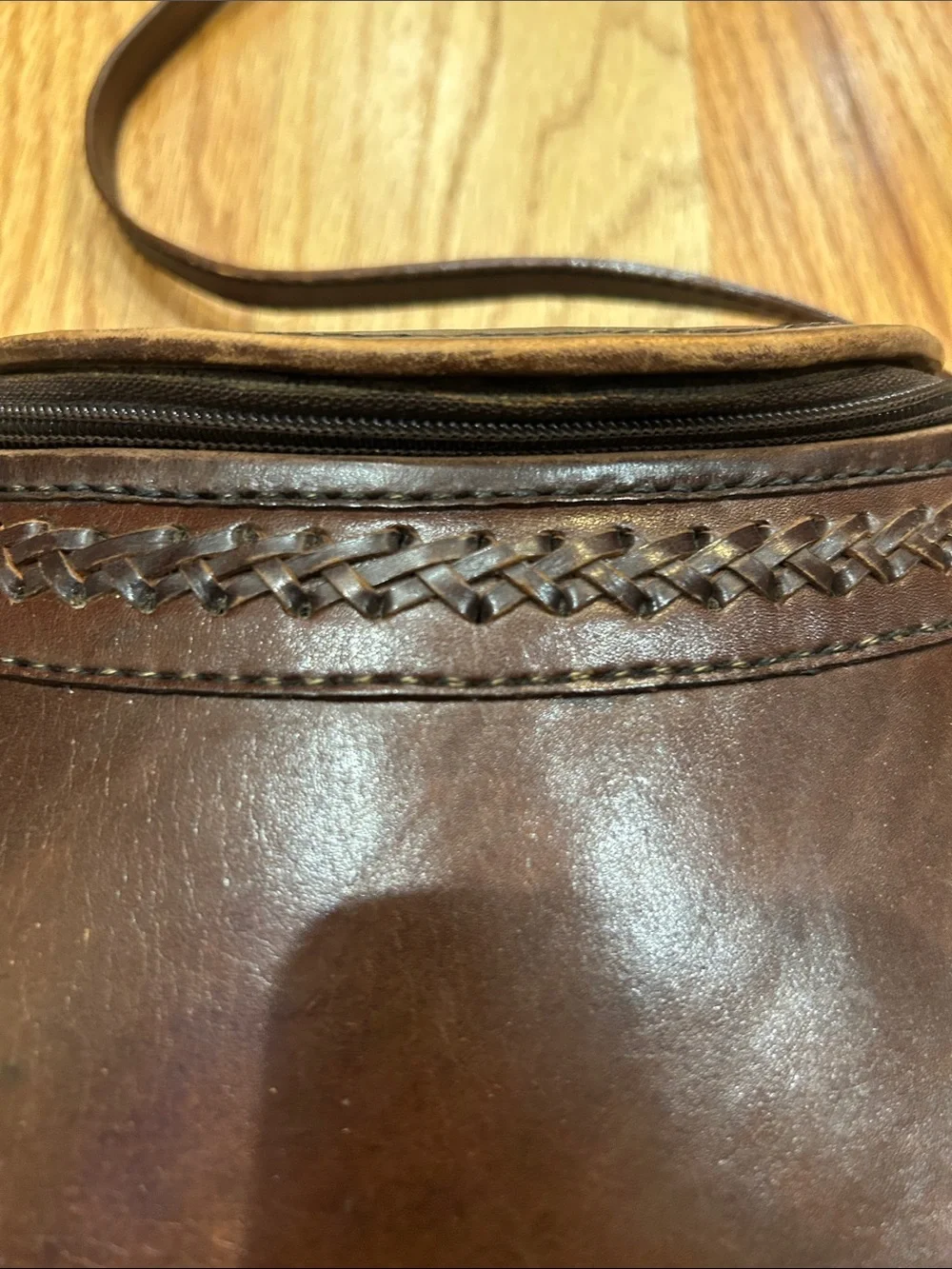 Vintage Handmade Brown Leather Crossbody Camera Bag Classic Womens Saddle Style